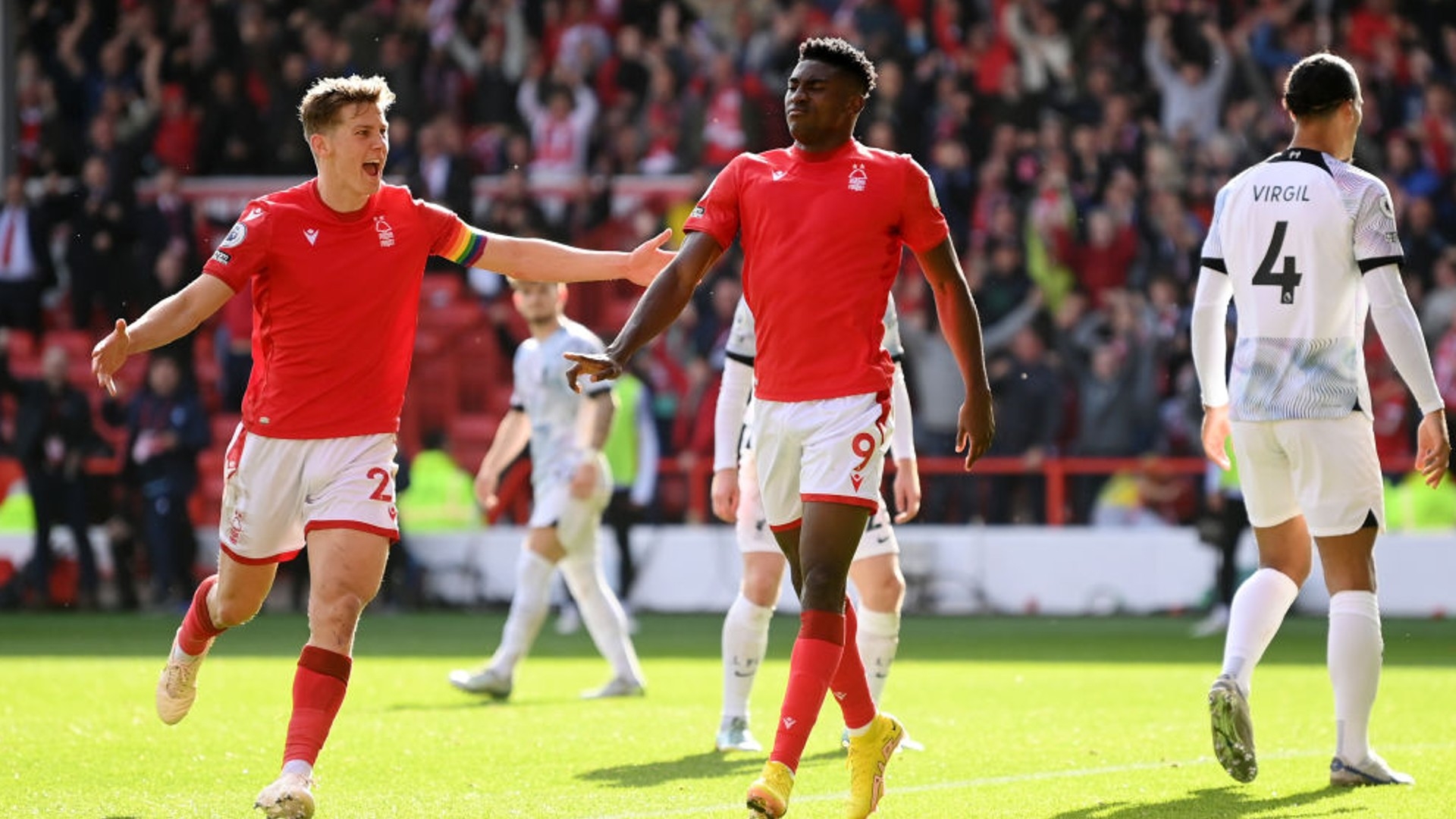 点引出了一 点引出了一